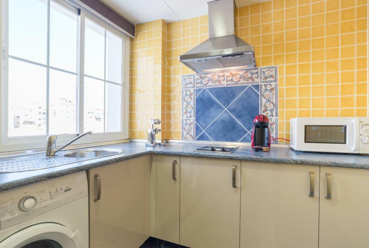 Gr3-Renovated Apt Next To Old Town With Cozy Terrace Apartment Malaga Bagian luar foto