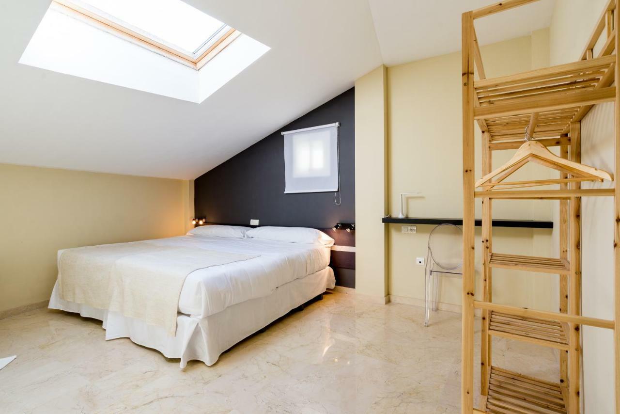 Gr3-Renovated Apt Next To Old Town With Cozy Terrace Apartment Malaga Bagian luar foto