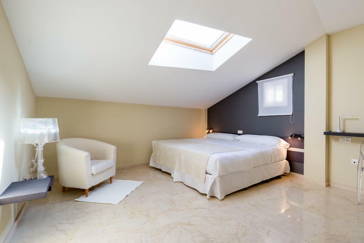Gr3-Renovated Apt Next To Old Town With Cozy Terrace Apartment Malaga Bagian luar foto