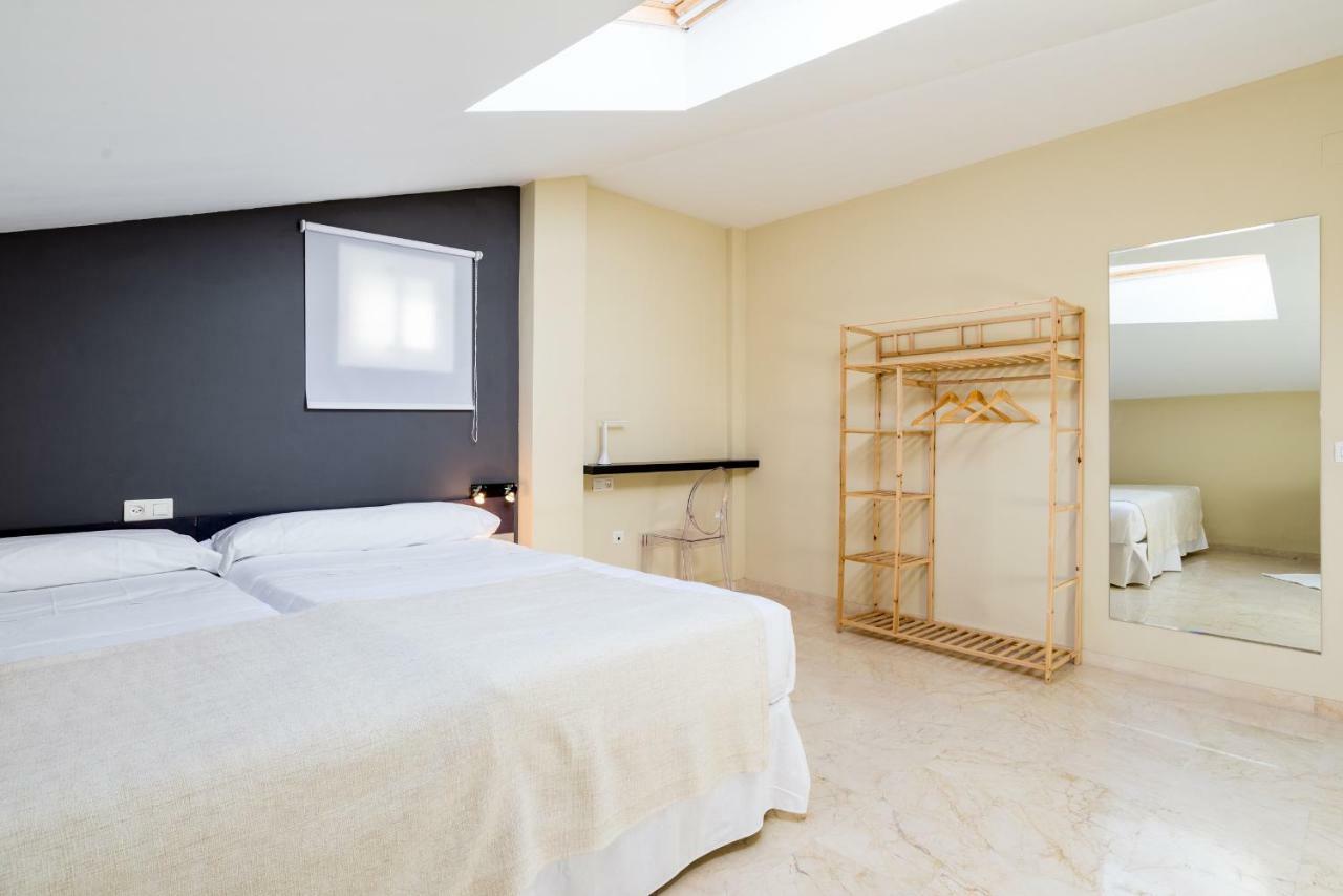 Gr3-Renovated Apt Next To Old Town With Cozy Terrace Apartment Malaga Bagian luar foto